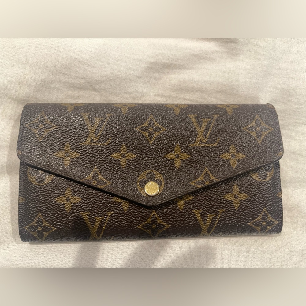 Louis Vuitton Sarah wallet